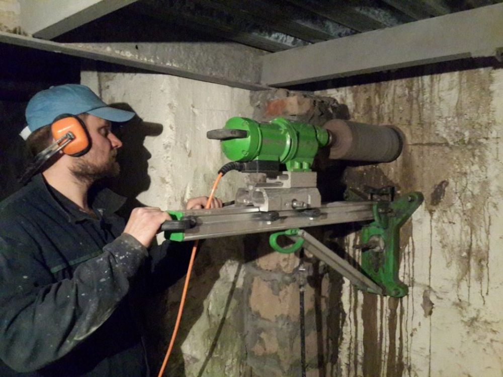 Установка алмазного бурения и резки Drillkomplect взять в аренду, заказать, цены, услуги - Астрахань