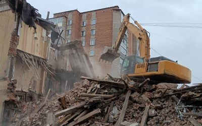 Промышленный снос и демонтаж зданий спецтехникой - Астрахань, цены, предложения специалистов