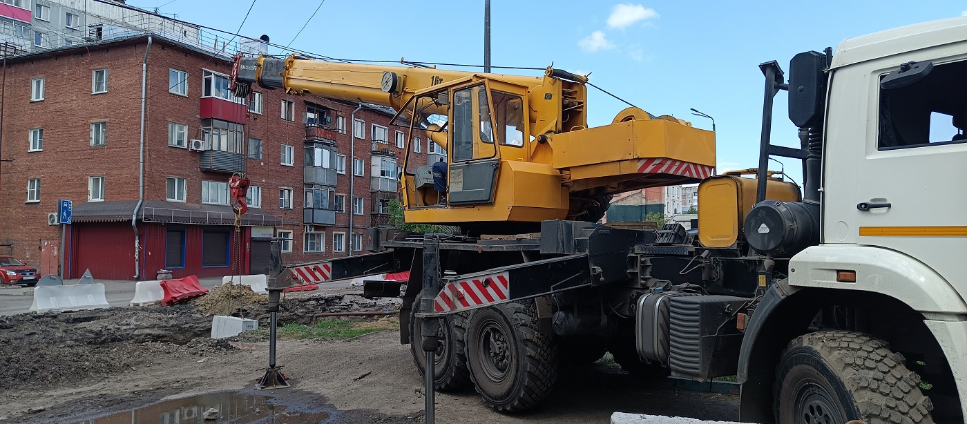 Аренда и услуги автокранов для грузоподъемных работ в Астрахани