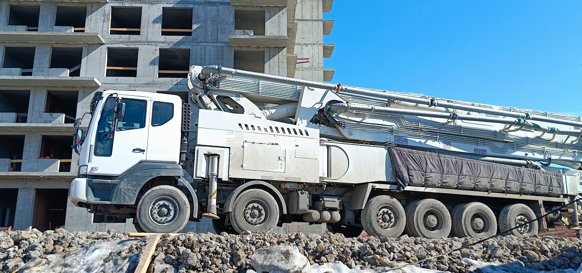 Услуги и заказ бетононасосов для заливки бетона в Началово